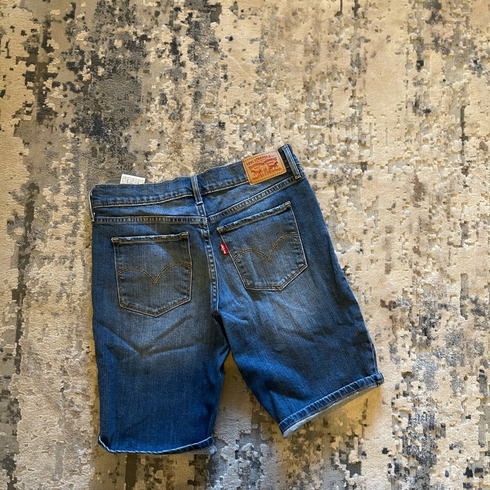 Levis Bermuda shorts